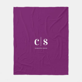 Modernes Minimal-White Monogramm Fleecedecke