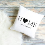 Modernes Minimal-Zuhause-Personalisiertes Geschenk Kissen<br><div class="desc">Herzlich willkommen in unserer modernen Minimal Zuhause Family Kollektion auf Zazzle - das ideale Ziel für personalisierte Geschenke,  die Ihre Zuhause erheben und Familienbande feiern. Unsere sorgfältig ausgewählte Produktpalette verbindet zeitgenössisches Design mit der Wärme der Familie und schafft so eine einzigartige und stilvolle Touch für Ihre Lebensräume.</div>