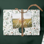 Modernes, minimales Blattwerk mit 1 Foto-Schrift Feiertagspostkarte<br><div class="desc">Moderne minimalistische Blätter-Skript klassisch elegante fröhliche Feiertage Weihnachts-Postkarte. Handgemalte Eukalyptus,  minimales Laub und modernes rustikales Rattanfeuer verleihen dieser Ferienkarte ein luxuriöses Ambiente. In klassischen Grüntönen,  Braun und Grau.</div>