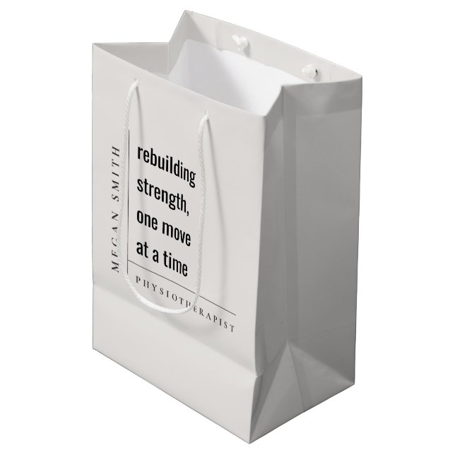 Modernes minimales Geschenk für Motivierend Physio Mittlere Geschenktüte (Vorderseite Schrägansicht)
