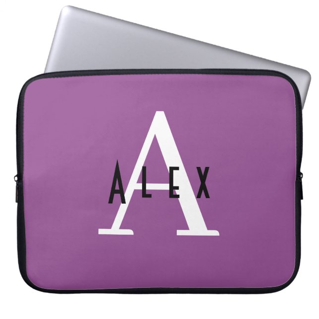 Modernes minimales Lila Initial + Name Monogramm Laptopschutzhülle (Vorderseite)