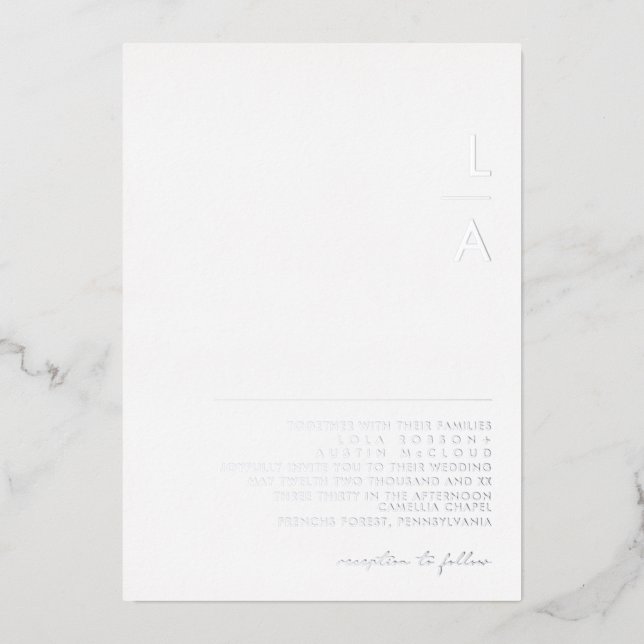 Modernes Minimalistisch | Silver Monogram Wedding  Folieneinladung (Vorderseite)