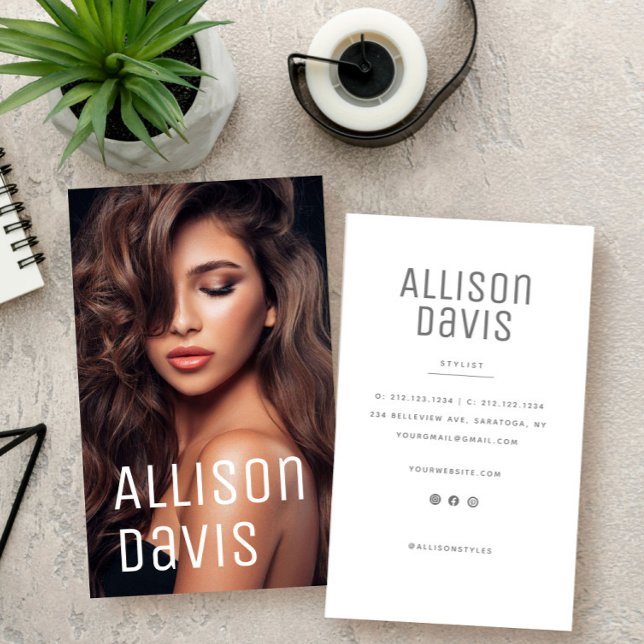 Modernes Minimalistisches, einfaches Berufliches F Visitenkarte (Von Creator hochgeladen)