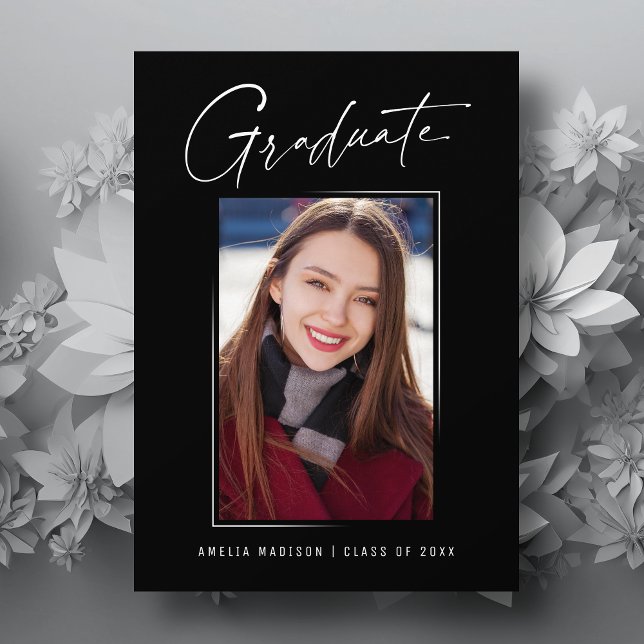 Modernes Minimalistisches Foto für Ink Script Grad Ankündigung (Von Creator hochgeladen)