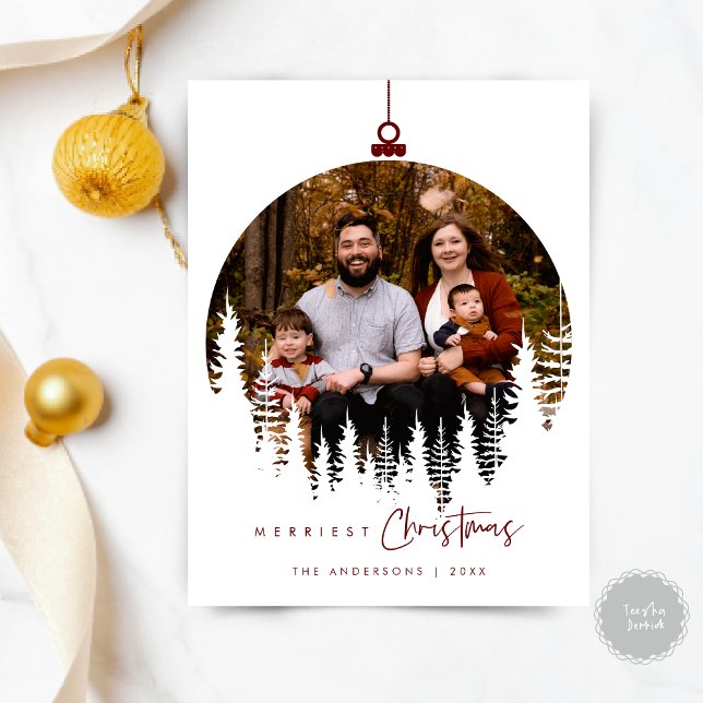 Modernes, Minimalistisches Foto für Weihnachten Postkarte (Merriest Christmas Family Photo, Season Greeting Wishes Ball Layover Postcard, in Burgundy red theme)
