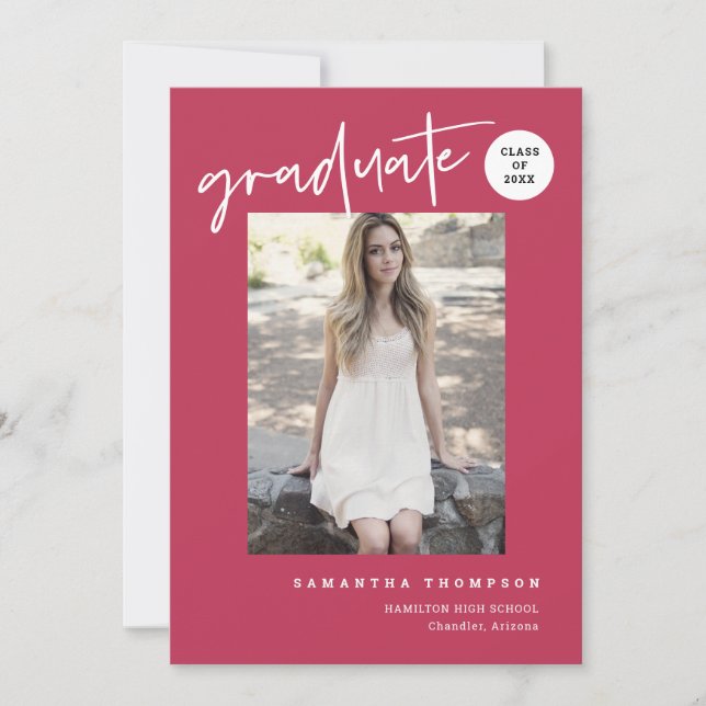 Modernes Minimalistisches Magenta School Grad Part Einladung (Vorderseite)