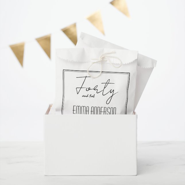 Modernes Minimalistisches Personalisiert Schwarz-w Geschenktütchen (Party)