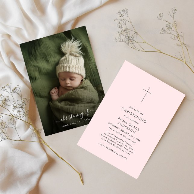 Modernes Minimalistisches Pink Baby Girl Christeni Einladung (Von Creator hochgeladen)