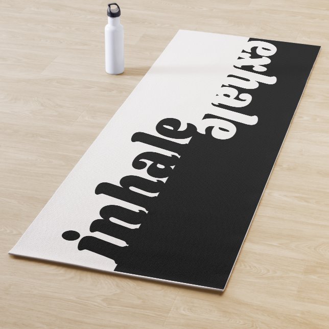 Modernes, minimalistisches Schwarz-weißes Zitat Yogamatte (Beispiel)