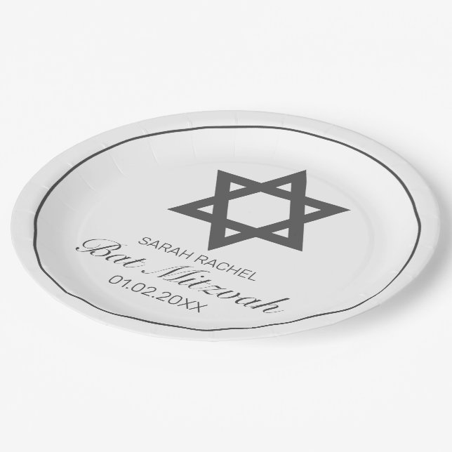 Modernes Minimalistisches Schwarzes Bat Mitzvah Pappteller (Schrägansicht)