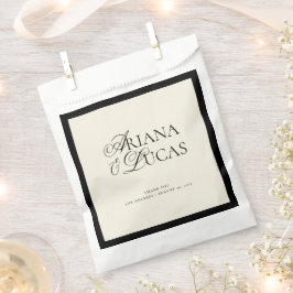 Modernes Minimalistisches Script Schwarz und Weiß  Geschenktütchen