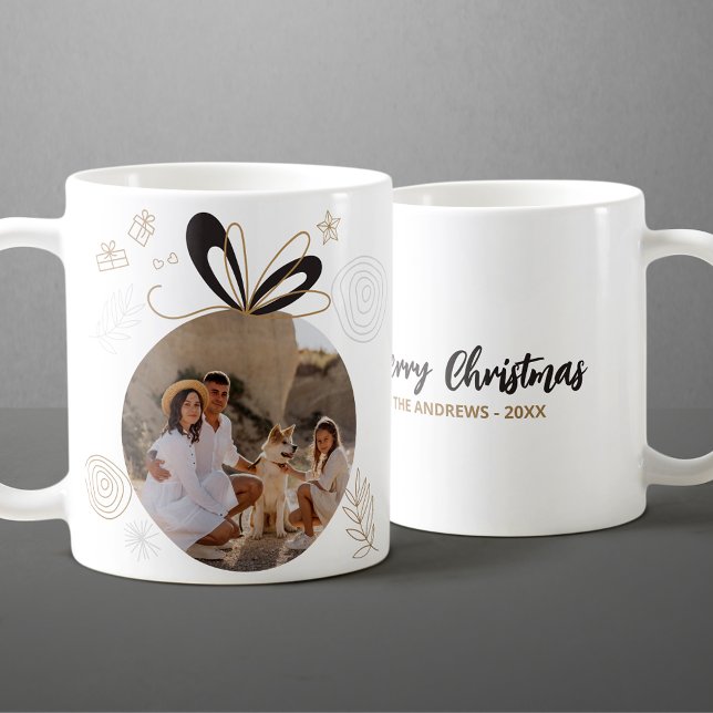 Modernes Minimalistisches Weihnachtsfamilien-Foto Kaffeetasse (Von Creator hochgeladen)