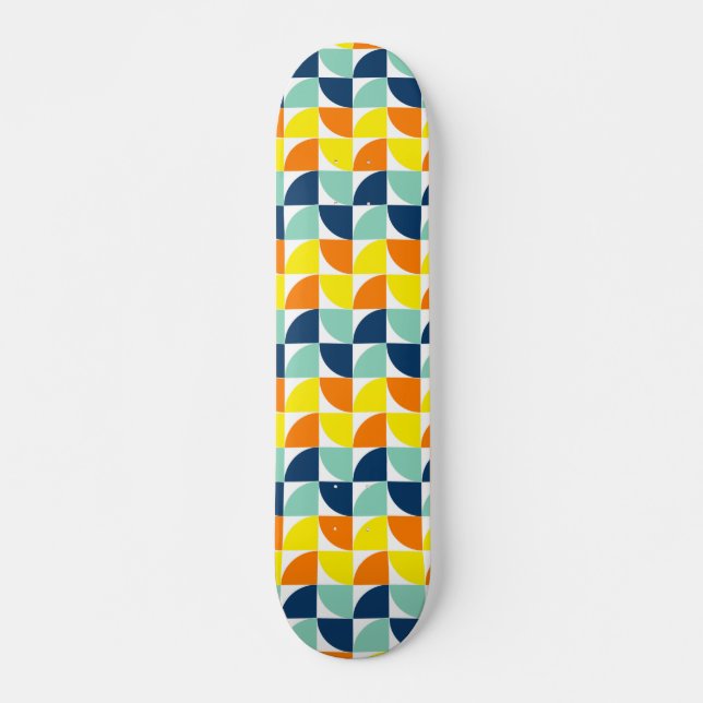Modernes Mittelalter geometrisch Cool Skateboard (Vorne)