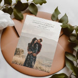 Modernes Mix- & Match-Minimalitäts-Foto Save The Date<br><div class="desc">Mit dieser minimalistisch Save the Date gestalteten Karte mit einem vollen Foto aus blued Verlobung verkünden Sie Ihren besonderen Tag mit Eleganz und Einfachheit. Fügen Sie eines Ihrer Lieblingsbilder hinzu, um einen einzigartigen Keepake zu erstellen. Mix und passend zu koordinierenden Stücken für eine zusammenhängende Einladungssuite. Mit diesem vielseitigen Design erstellen...</div>