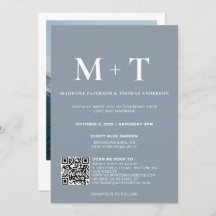Modernes Monogram Dusty Blue QR Code UAwg Wedding