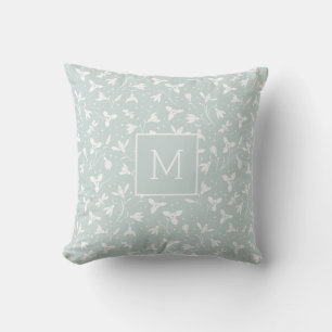 Modernes Monogram Snowdrop Muster. Light Sage Gree Kissen