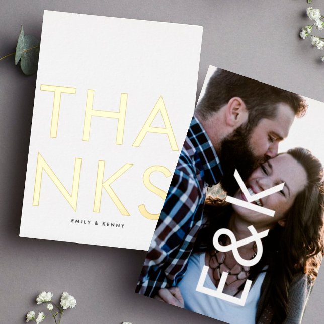 Modernes Monogramm Foto ZWEI Vielen Dank GOLD Folieneinladung (Von Creator hochgeladen)