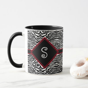 Modernes Monogramm für Schwarz-weißes Streifenmust Tasse