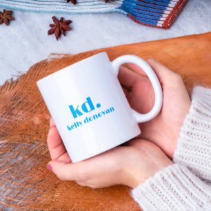 Modernes Monogramm und Name Minimalistisches Desig Zweifarbige Tasse