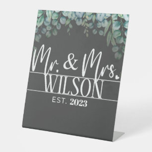 Modernes Mr. & Mrs. gegründet Eucalyptus Wedding Sockelschild