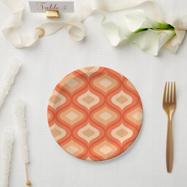 Modernes Ogee Orange und Beige aus dem Mittelalter Pappteller (Hochzeit)