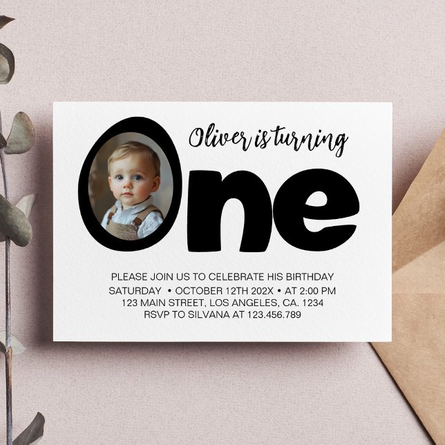 Modernes One Black and White Birthday Foto laden e Dankeskarte (Von Creator hochgeladen)