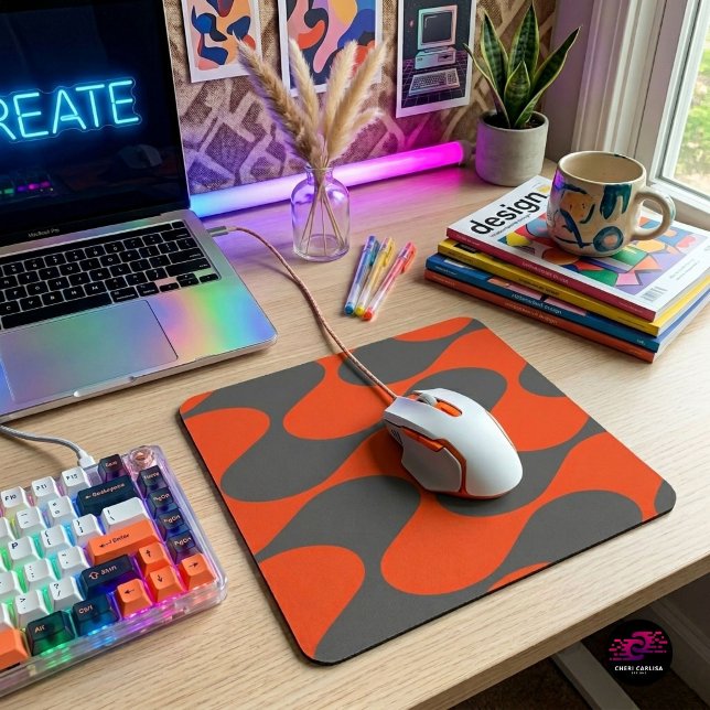 Modernes, orangefarbenes und grau Abstraktes geome Mousepad (Your desk called. It’s tired of looking boring.)