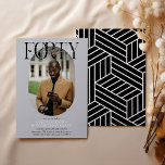 Modernes Oval Foto & Unterschrift 40. Geburtstag Einladung<br><div class="desc">Moderne stilvolle 40. Geburtstagseinladung. Das Design beinhaltet ein ovales Foto des Geburtstagsmädchens/Jungen, die elegante Schrift "FORTY" mit dem Namen der Personen in der Signatur-Schrift über dem oberen Teil und eine einfache Geburtstagsgeschenk-Vorlage, die sich leicht mit Ihren eigenen Details anpassen lässt. Die Farben können auch an das eigene Party angepasst werden....</div>