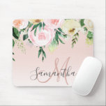 Modernes Pastellrosa und Blume mit Namen Mousepad<br><div class="desc">Modernes Pastellrosa und Blume mit Namen</div>