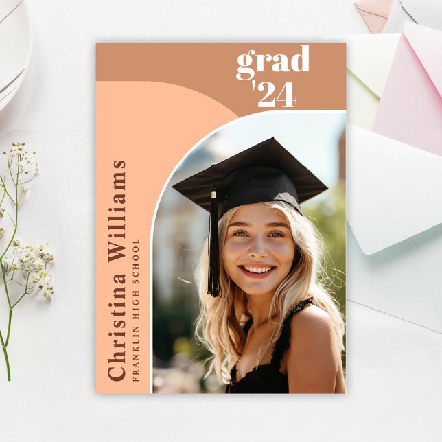 Modernes Peach Terracotta Foto Abschluss Ankündigung (Modern Peach Terracotta Arch Photo Graduation Announcement)