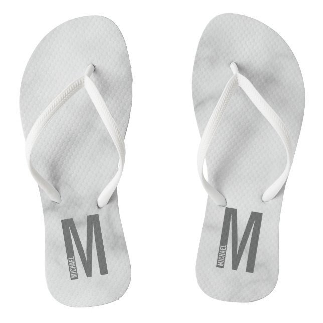 Modernes Personalisiertes Fettmonogramm und Name Flip Flops (Fußbett)