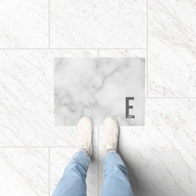 Modernes Personalisiertes Fettmonogramm und Name Fußmatte (Indoor)