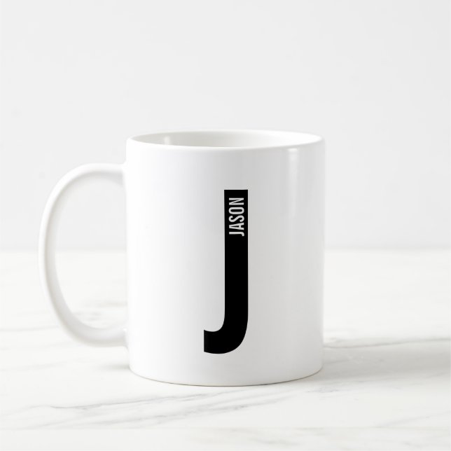 Modernes Personalisiertes Fettmonogramm und Name Kaffeetasse (Links)
