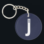 Modernes Personalisiertes Fettmonogramm und Name Schlüsselanhänger<br><div class="desc">Modernes Monogram Design mit personalisiertem Monogramm Buchstaben "J" und Namen im modernen fett formatierten Sans Serif Schriftart Stil. Perfektes Geschenk für ihn,  Vatertagsgeschenk,  Trauzeuge Geschenk und vieles mehr.</div>