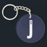 Modernes Personalisiertes Fettmonogramm und Name Schlüsselanhänger<br><div class="desc">Modernes Monogram Design mit personalisiertem Monogramm Buchstaben "J" und Namen im modernen fett formatierten Sans Serif Schriftart Stil. Perfektes Geschenk für ihn,  Vatertagsgeschenk,  Trauzeuge Geschenk und vieles mehr.</div>