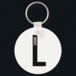 Modernes Personalisiertes Fettmonogramm und Name Schlüsselanhänger<br><div class="desc">Modernes Monogram Design mit personalisiertem Monogramm-Buchstaben "L" und Namen im modernen fett formatierten Sans Serif Schriftart Stil. Perfektes Geschenk für ihn,  Vatertagsgeschenk,  Trauzeuge Geschenk und vieles mehr.</div>