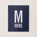 Modernes Personalisiertes Monogramm und Name<br><div class="desc">Modernes Schwarz-Weiß-Monogramm-Design mit personalisiertem Monogramm und Namen im modernen fett formatierten Sans Serif Schriftart Stil. Perfekt als modernes Loft/minimalistisches Wohngestaltung-Accessoire,  Hauswärmespeicher,  Familiengeschenk und Geschenk für alle besondere Anlässe.</div>