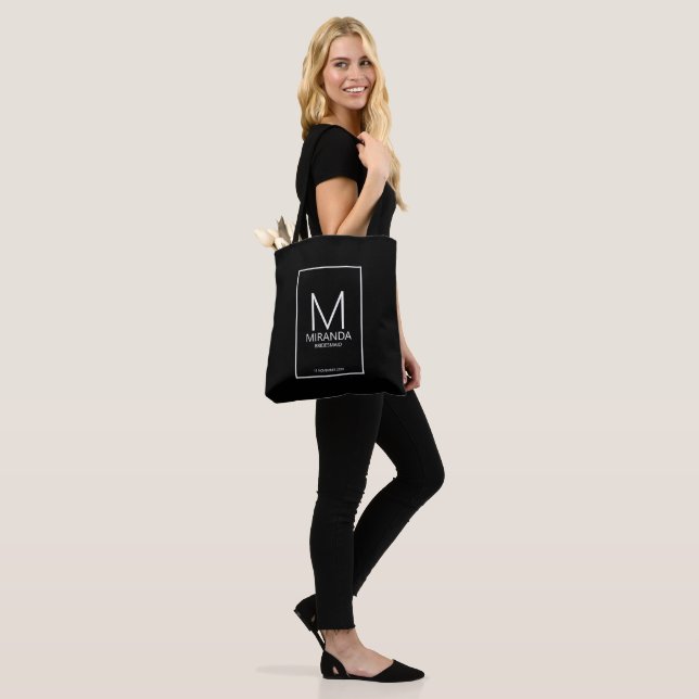 Modernes Personalisiertes Monogramm und Name Bride Tasche (Am Model)