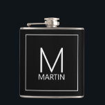 Modernes Personalisiertes Monogramm und Name Flachmann<br><div class="desc">Modernes,  minimalistisches Design mit personalisiertem Monogramm und Namen in weißem,  modernem Sans Serif Schriftart auf schwarzem Hintergrund. Perfekt als Feriengeschenk,  Vatertagsgeschenk für Papa und Geschenk für alle besondere Anlässe.</div>