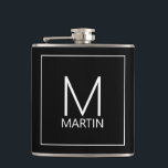 Modernes Personalisiertes Monogramm und Name Flachmann<br><div class="desc">Modernes,  minimalistisches Design mit personalisiertem Monogramm und Namen in weißem,  modernem Sans Serif Schriftart auf schwarzem Hintergrund. Perfekt als Feriengeschenk,  Vatertagsgeschenk für Papa und Geschenk für alle besondere Anlässe.</div>