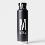 Modernes Personalisiertes Monogramm und Name Trinkflasche<br><div class="desc">Modernes Monogram Design mit personalisiertem Monogramm und Namen im modernen fett formatierten Sans Serif Schriftart Stil. Perfektes Geschenk für Vater, Ehemann, Großeltern und mehr.</div>