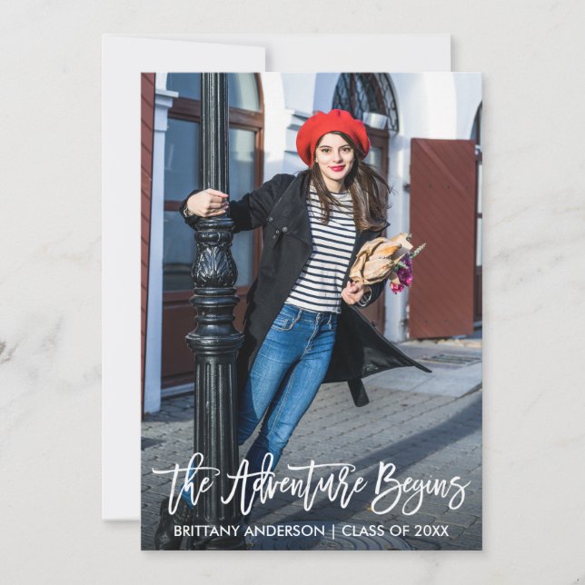 Modernes Pinselskript-Abschluss Abenteuer beginnt Ankündigung (Vorderseite)