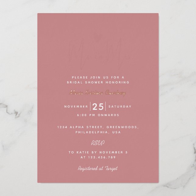 Modernes Puce Pink Herzchen Frau Brautparty Folieneinladung (Vorderseite)