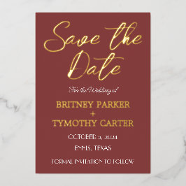 Modernes QR Code Foto Wine Burgundy Script Wedding Folieneinladung