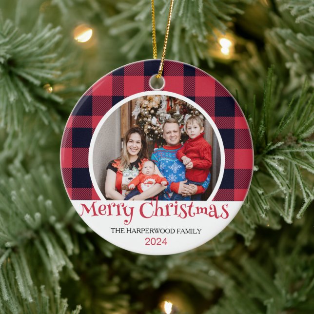 Modernes Red Buffalo Karierte Weihnachtsfamilie 2  Keramik Ornament (Baum)