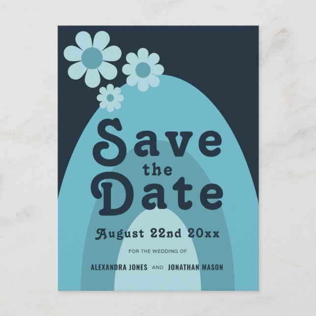 Modernes Retro 70er Bold Blue Wedding Einladungspostkarte (Vorderseite)