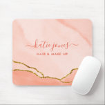 Modernes Rosa Aquarell & Imitate Gold Business Mousepad<br><div class="desc">Eine elegante und schicke rosafarbene Aquarellfarbe und Imitate goldenes Geschäftsmousepad. Es enthält einen handgeschriebenen Stil-Kalligraphie-Script-Schriftart für Ihren Namen.</div>