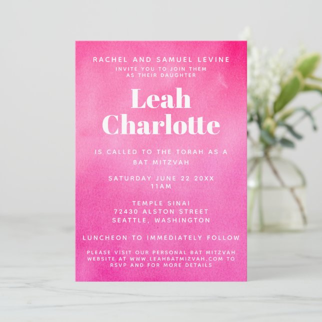 Modernes rosa Aquarell Trendy Budget Bat Mitzvah Einladung (Stehend Vorderseite)