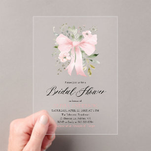 Modernes rosa Bow Coquette Brautparty Acryleinladungen
