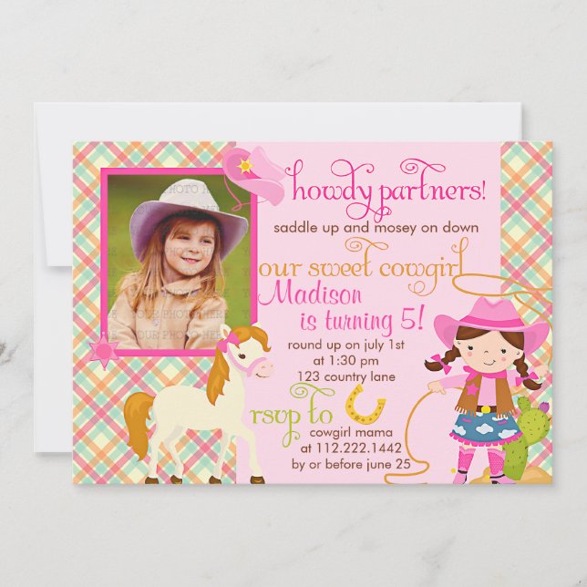 Modernes rosa Cowgirl-kleines Pferdeniedliches Einladung (Vorderseite)